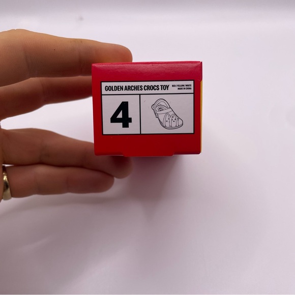 2024 McDonald's Mini Crocs Keychain Happy Meal Toy #4 Golden Arches Crocs Toy - Picture 3 of 5